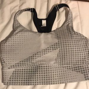 Under Armour Long Line Sports Bra - Size Medium